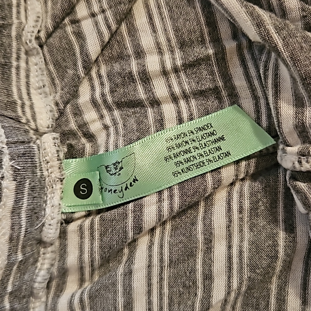 Honeydew lounge/pajama set - Picture 3 of 7